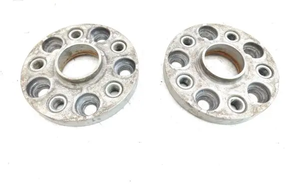 Volkswagen Golf VII Wheel spacers 91720017 1821722