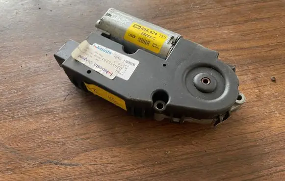 KIA Sorento Sunroof motor/actuator 404424