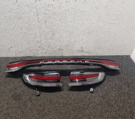 Porsche Macan (95B) Rear/tail lights set 95B945208 95B945092L 95B945091L