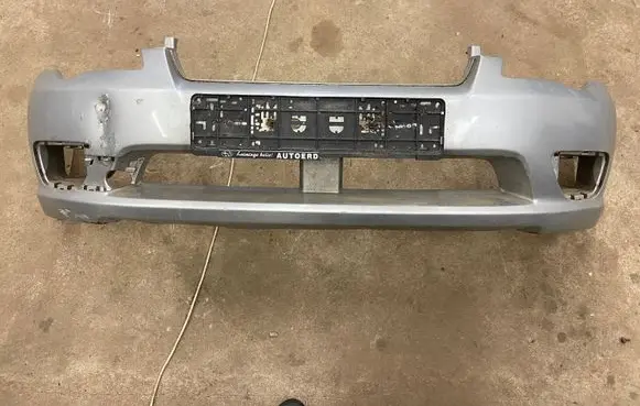 Subaru Legacy Front bumper 57704AG000