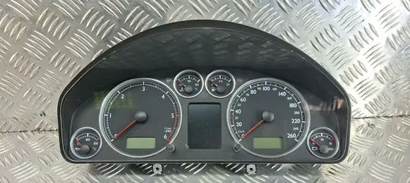 Volkswagen Sharan Speedometer (instrument cluster) 7M3920840N