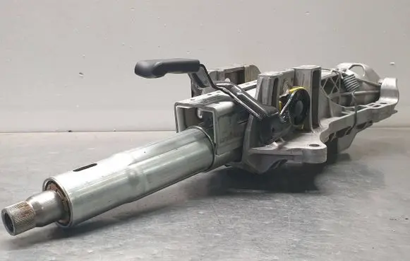 Mercedes-Benz A W176 Steering wheel axle A2464602316
