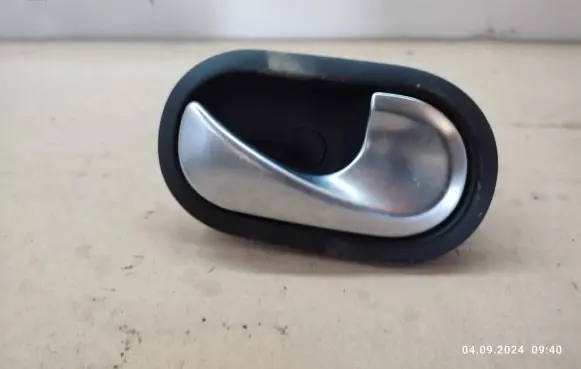 Renault Megane II Rear door interior handle 8200028486