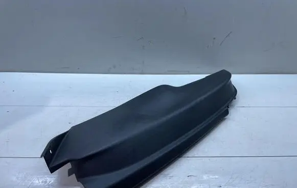 Volkswagen Tiguan Rear seat side bottom trim 5N0867765