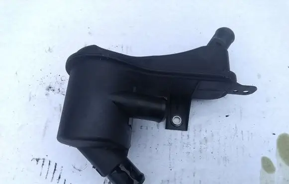 Ford Focus Breather/breather pipe/hose 6G9Q6A785
