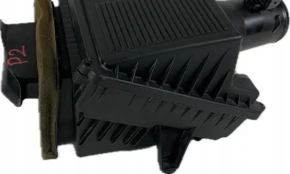 Cadillac Escalade IV Air filter box 23192712