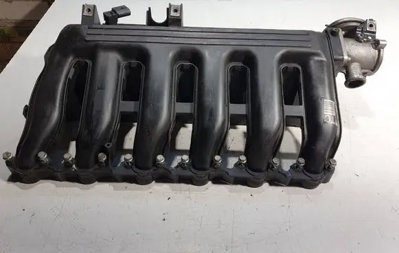 BMW 5 E60 E61 Intake manifold 11617799625 7799625
