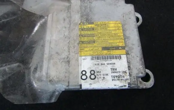 Toyota Avensis T250 Airbag control unit/module 208623106 208623-106