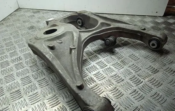 Mercedes-Benz GLE (W166 - C292) Rear upper control arm/wishbone A16605