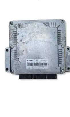 Renault Trafic II (X83) Engine control unit/module 0281011356 1039S02347 8200132198