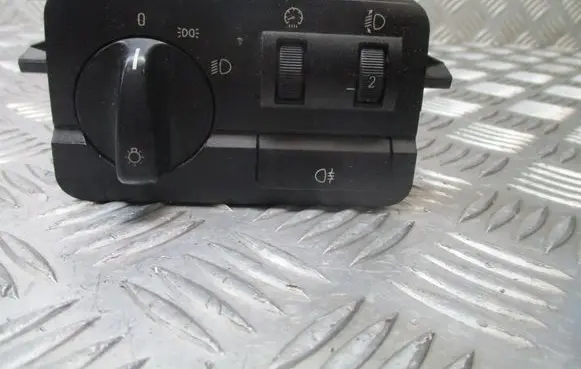 BMW 3 E46 Headlight level adjustment motor 61.31-6901428