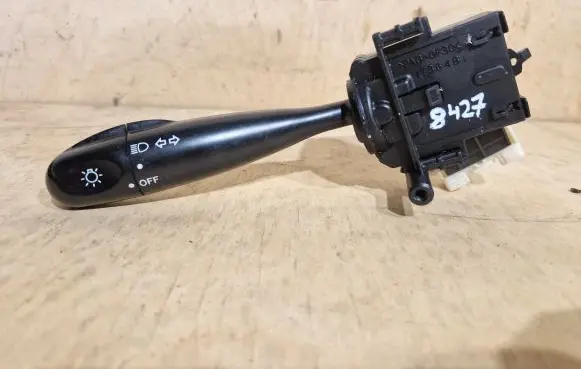 Toyota Yaris Indicator stalk 1736481 173681