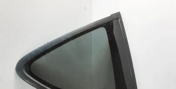 Subaru B9 Tribeca Rear side window