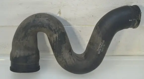 Audi A4 S4 B6 8E 8H Intercooler hose/pipe 8D0145828L