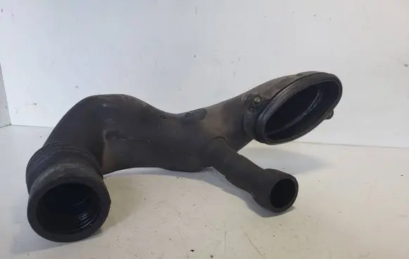 BMW 3 E90 E91 Air intake duct part 7791646