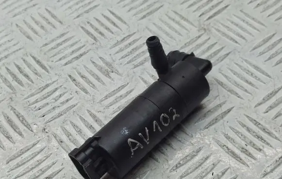 Toyota Avensis T250 Headlight washer pump 8528002020 8528002021