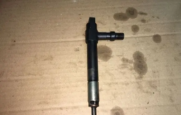 Mazda Premacy Fuel injector 7390
