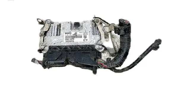 Toyota Auris 150 Engine control unit/module ECU 89661-02E90