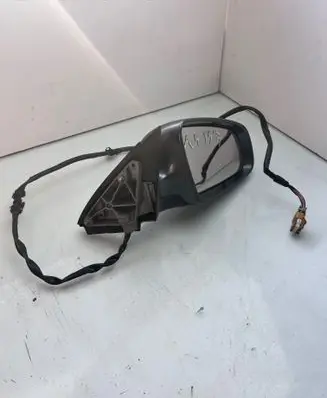 Audi A4 S4 B6 8E 8H Front door electric wing mirror 7272