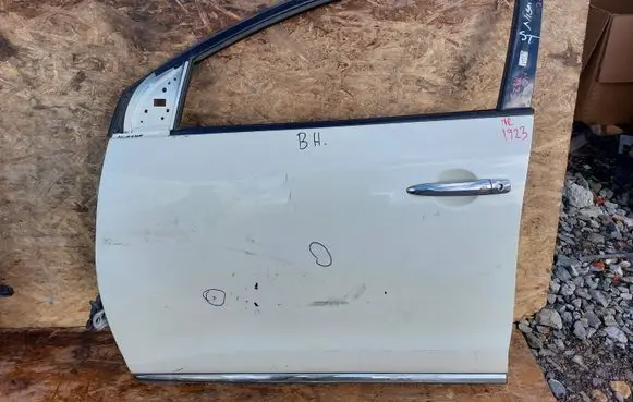 Nissan Murano Z51 Front door