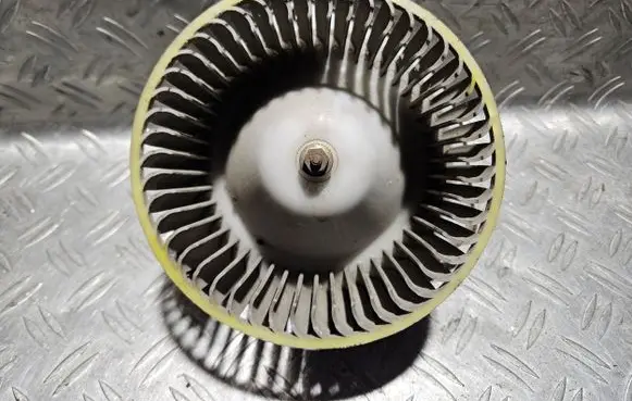 Mazda 626 Heater fan/blower HB111GA5RB