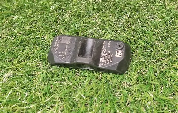Mercedes-Benz ML W164 Tire pressure sensor A0045425718