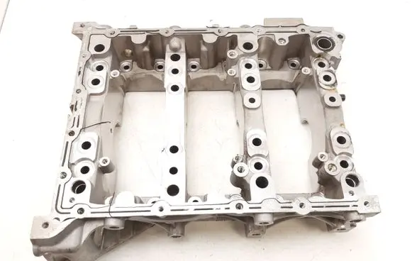 Engine head