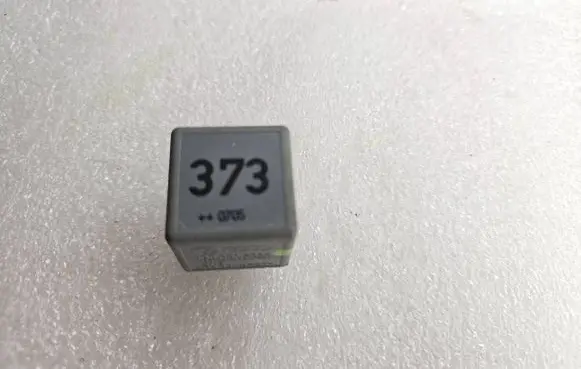 Audi A4 S4 B5 8D Other relay 8D0951253A PA66GF25 V23134B52X301