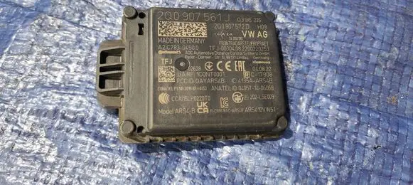 Volkswagen Cross Polo Distronic sensor radar 2Q0907561J 2Q0907572D