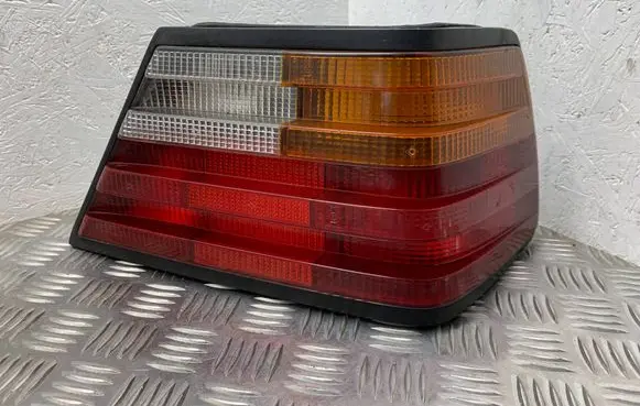 Mercedes-Benz E W124 Rear/tail lights 53373R23 53373R6