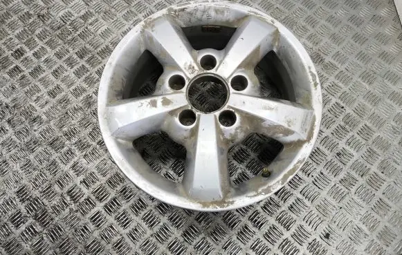 KIA Sorento R17 alloy rim 