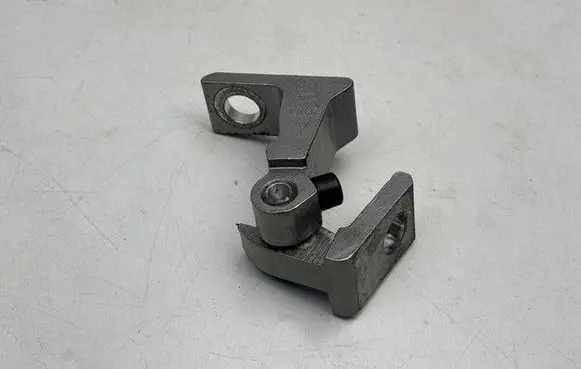 Volkswagen Golf VII Front door upper hinge 8K0831402K