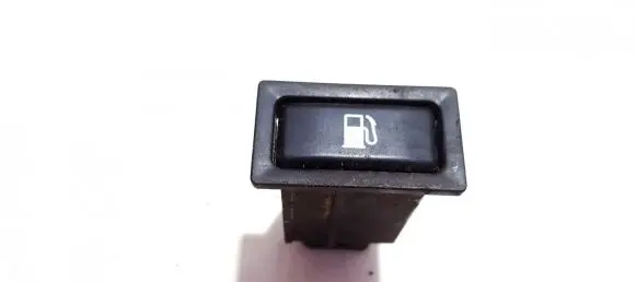Toyota Avensis T250 Fuel tank opening switch 156795