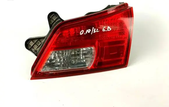 Subaru Outback Tailgate rear/tail lights