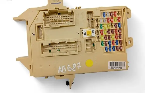 KIA Carens III Fuse box set 91950A4510