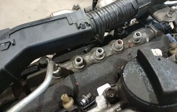Toyota Corolla Verso AR10 Fuel main line pipe