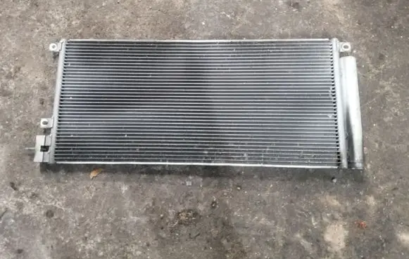 A/C cooling radiator (condenser)