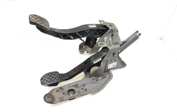 Volkswagen Transporter - Caravelle T5 Pedal assembly 7E1721059F 7H1721315A 7E1721057B