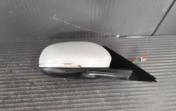 Jaguar XE Front door electric wing mirror XE760LUSTERKO
