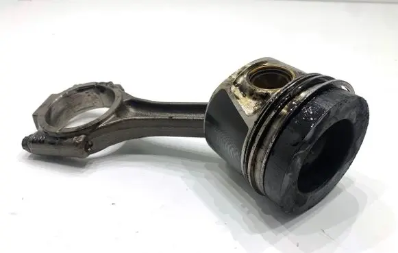 Audi A4 S4 B8 8K Piston with connecting rod 