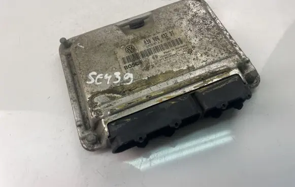 Volkswagen Polo IV 9N3 Engine control unit/module 030906032DT