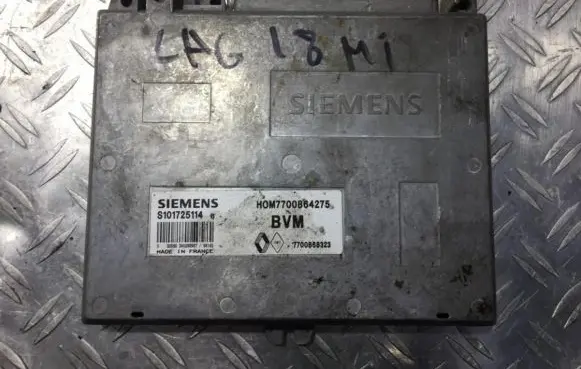 Renault Laguna I Engine control unit/module s101725114b hom7700864275