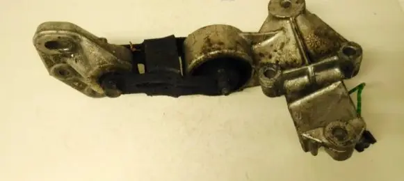 Peugeot 406 Engine mounting bracket 978a01 722300