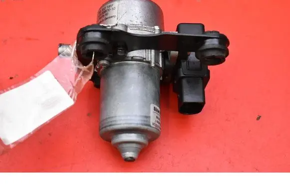 Skoda Rapid (NH) Master brake cylinder 1K0612181F