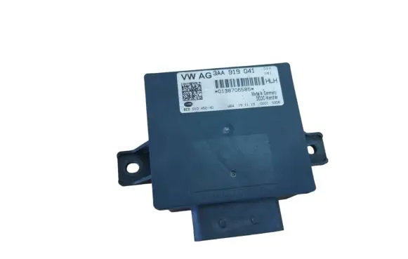 Volkswagen PASSAT B7 Power management control unit 3AA919041 8ES01045240 0138706585