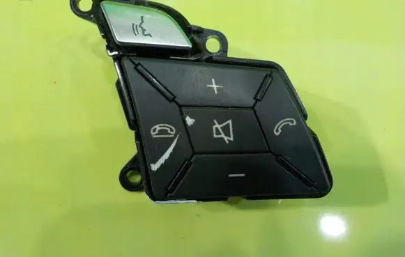 Mercedes-Benz A W176 Other switches/knobs/shifts A1725400362