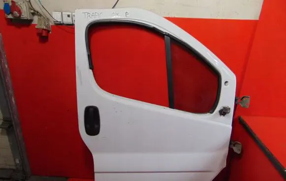 Renault Trafic II (X83) Front door