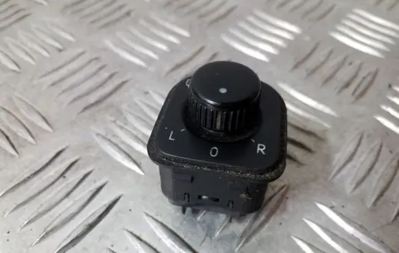 Volkswagen Sharan Wing mirror switch 1K0959565L