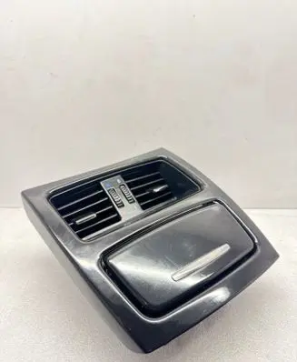 BMW 3 E92 E93 Rear air vent grill 64226932023 52850610
