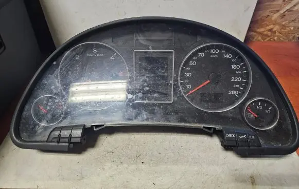 Audi A4 S4 B6 8E 8H Speedometer (instrument cluster) 8E0920901D 026362665